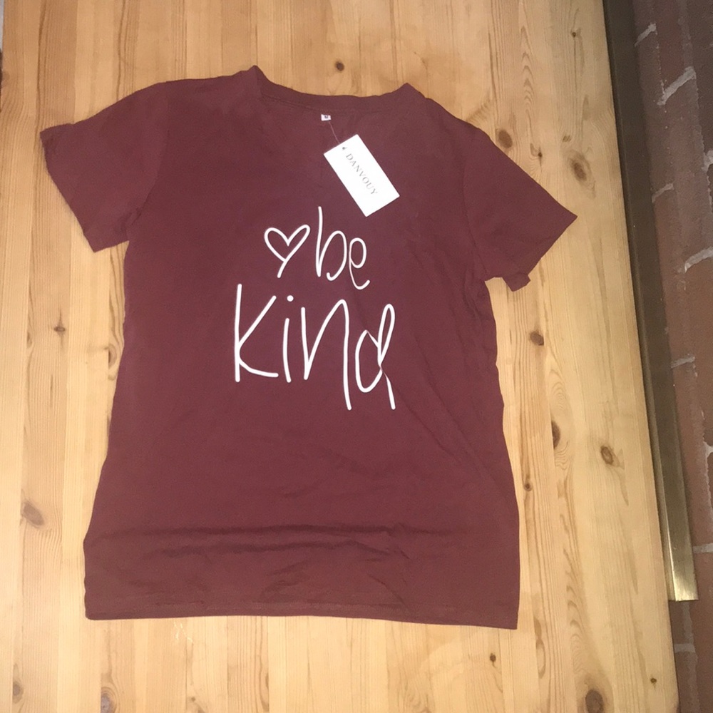 M Women’s Red Pajama Shirt w White Be Kind Letters